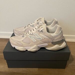 NEW BALANCE 9060 tan size 9womens/8mens